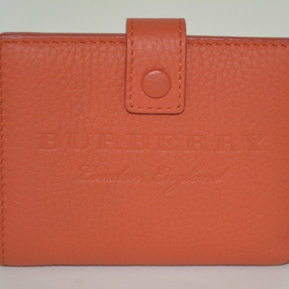 NWT BURBERRY  SOFT LEATHER LAKESIDE BI - FOLD WALLET - Picture 3 of 9